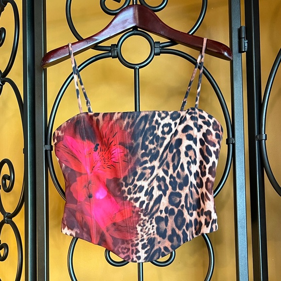 WHITE FOX “You'll Be Ok” Bustier - Picture 1 of 13